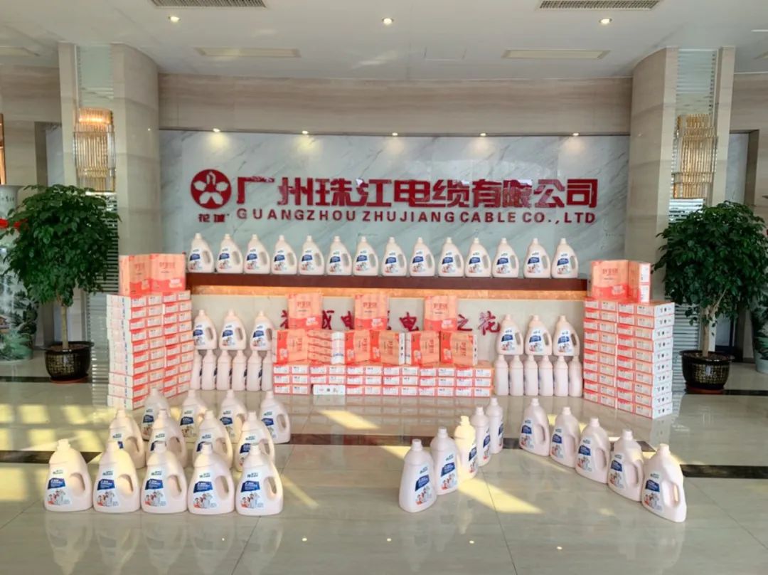 微风轻拂，春意盎然，千亿国际·(中国)唯一官方网站又迎来了一年一度的“三 · 八国际妇女节